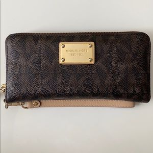 MICHAEL Michael Kors Wallet